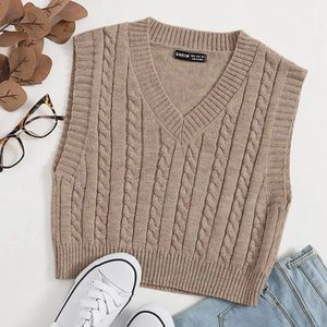 SHEIN women’s cable knit sweater vest. Size M. Color Apricot.